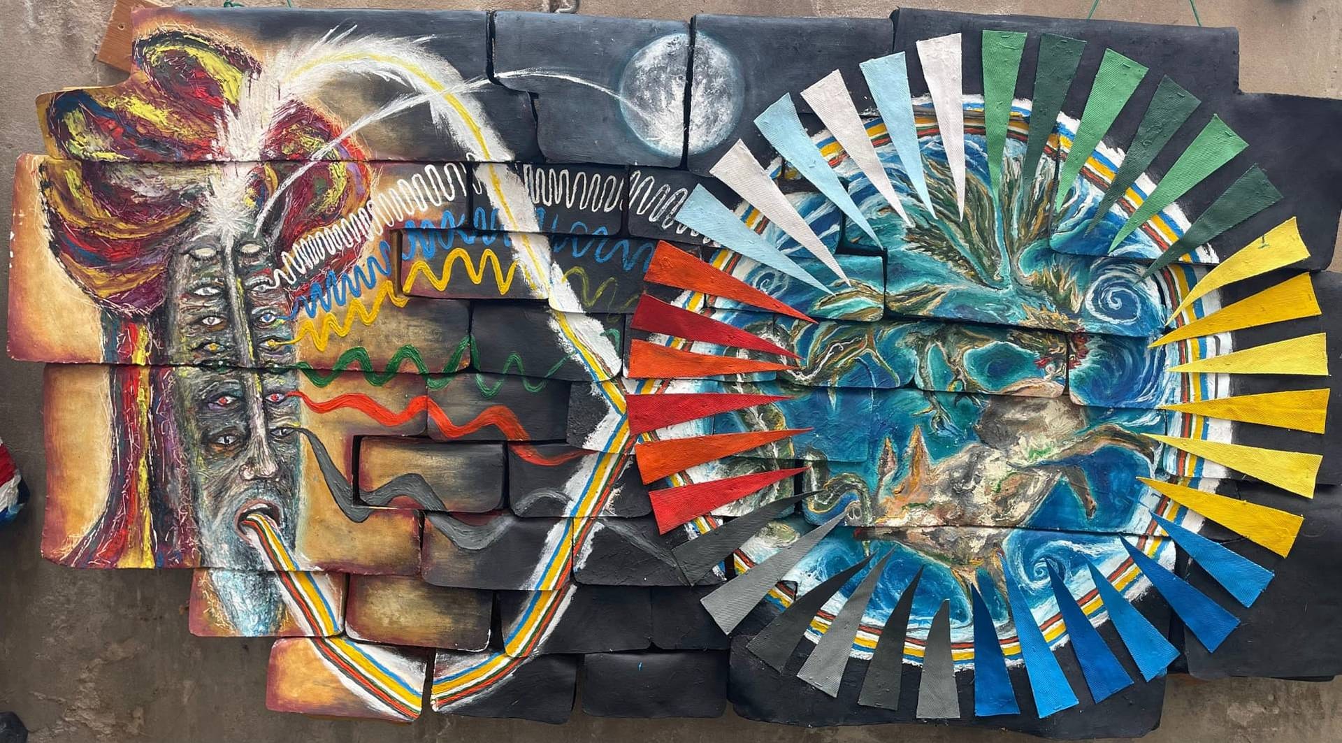 Samsaragammon holographic board game showing spiral design with Buddha's wheel of Samsara integrated into Curvism philosophy, featuring curved wooden pieces breaking free from cubic tyranny